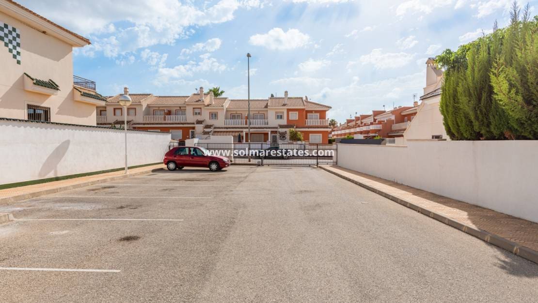 2 soverom Hus til salgs i Ciudad Quesada med svømmebasseng - € 195 000 (Ref: 10167090)
