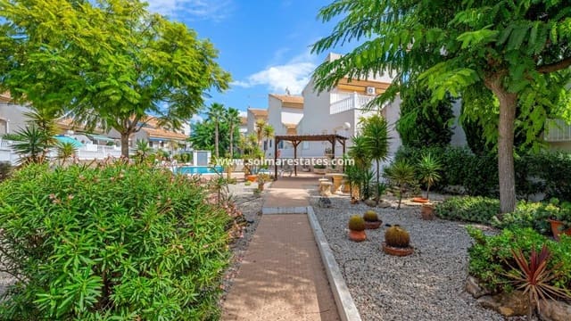 2 soverom Kjedet enebolig til salgs i Ciudad Quesada, Rojales med svømmebasseng garasje - € 169 000 (Ref: 10167091)