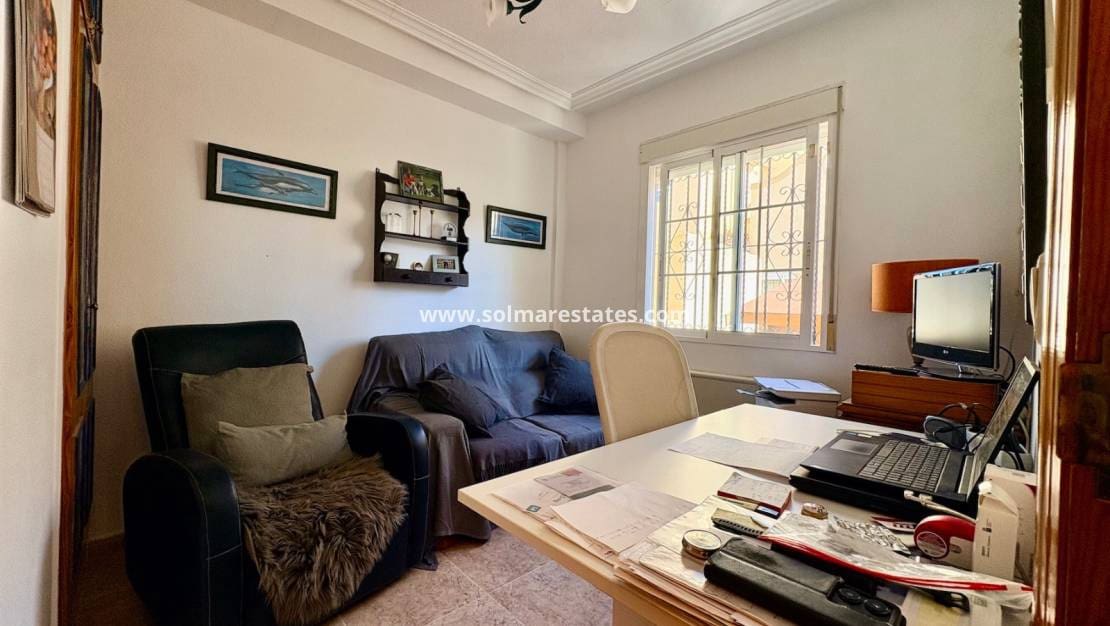 3 bedroom Terraced Villa for sale in Playa Flamenca with pool - € 225,000 (Ref: 10167094)