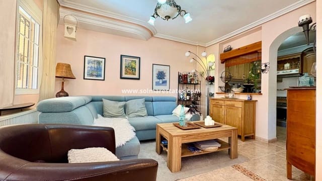 3 soveværelse Rækkehus til salg i Playa Flamenca, Orihuela med swimmingpool - € 225.000 (Ref: 10167094)