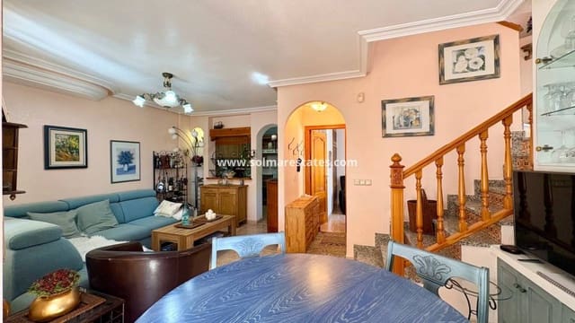 3 soveværelse Rækkehus til salg i Playa Flamenca, Orihuela med swimmingpool - € 225.000 (Ref: 10167094)