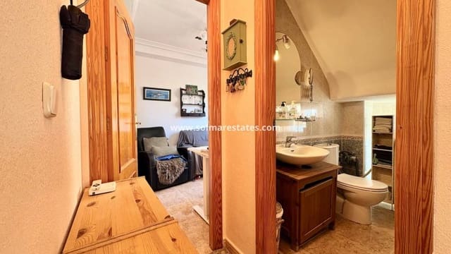 3 soveværelse Rækkehus til salg i Playa Flamenca, Orihuela med swimmingpool - € 225.000 (Ref: 10167094)