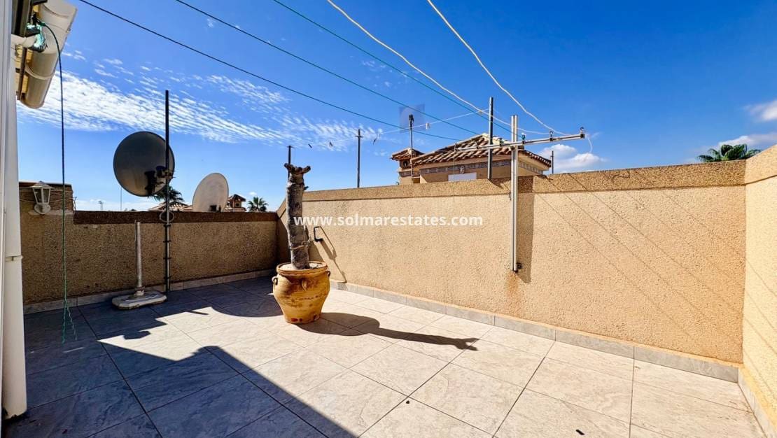 3 bedroom Terraced Villa for sale in Playa Flamenca with pool - € 225,000 (Ref: 10167094)