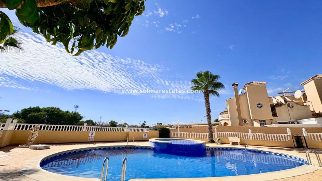 3 bedroom Terraced Villa for sale in Playa Flamenca with pool - € 225,000 (Ref: 10167094)