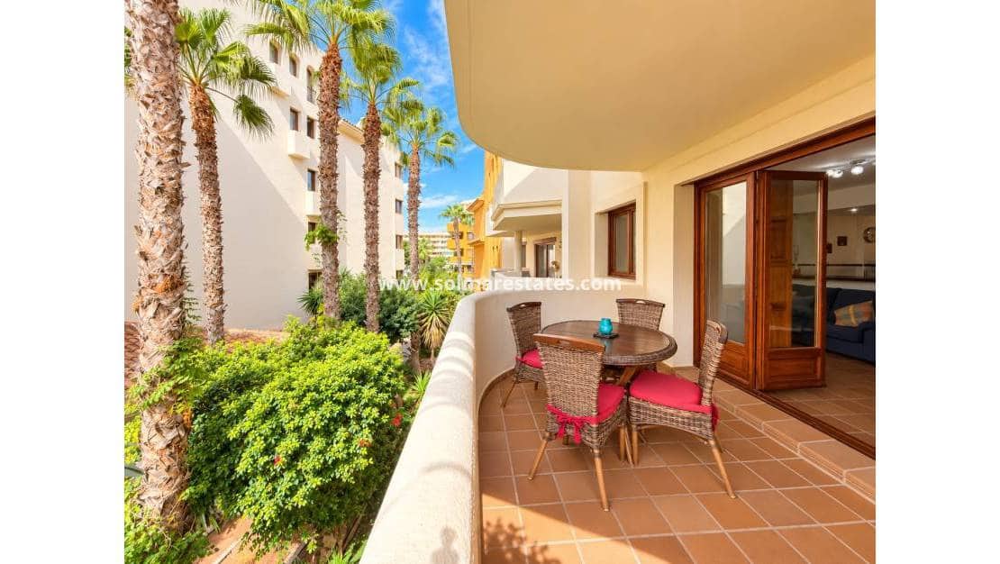 2 soveværelse Lejlighed til salg i Punta Prima med swimmingpool garage - € 289.000 (Ref: 10170210)