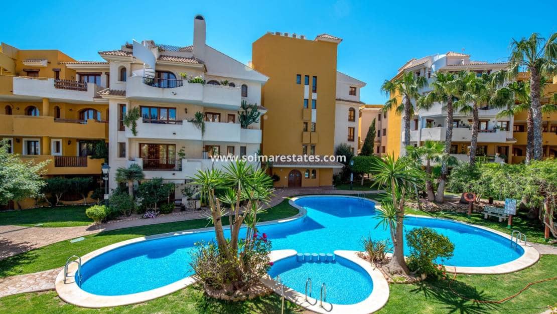 2 soveværelse Lejlighed til salg i Punta Prima med swimmingpool garage - € 289.000 (Ref: 10170210)