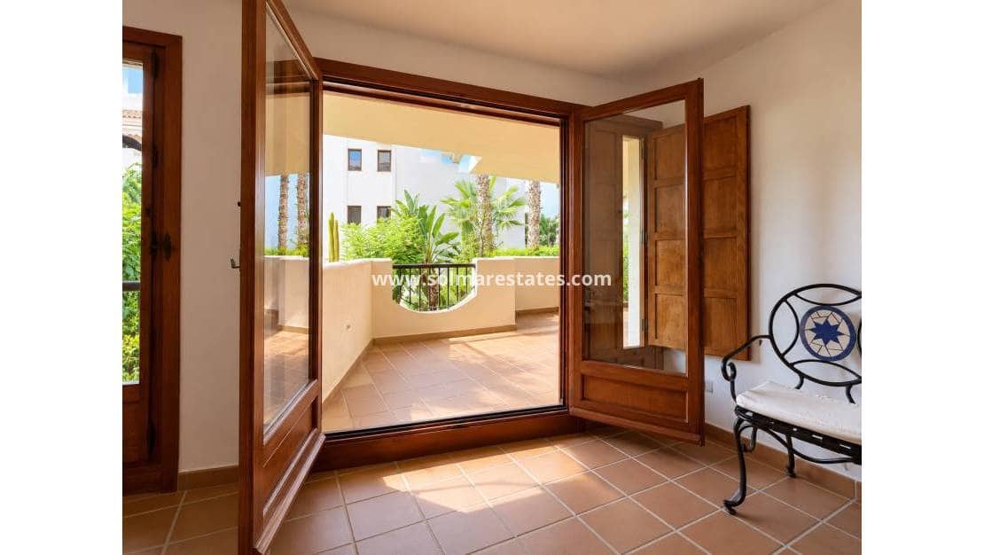 2 soveværelse Lejlighed til salg i Punta Prima med swimmingpool garage - € 289.000 (Ref: 10170210)