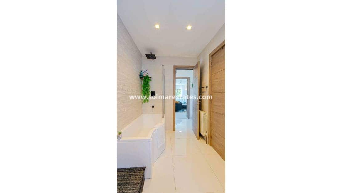 3 camera da letto Villa in vendita in Villamartin con piscina - 770.000 € (Rif: 10172089)
