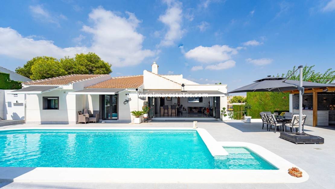 3 camera da letto Villa in vendita in Villamartin con piscina - 770.000 € (Rif: 10172089)