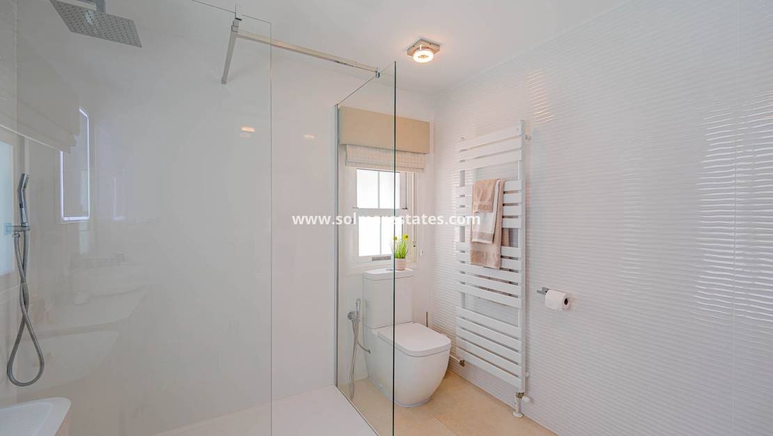 3 camera da letto Villa in vendita in Villamartin con piscina - 770.000 € (Rif: 10172089)