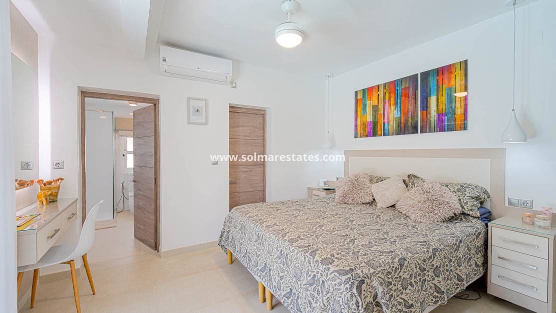 3 camera da letto Villa in vendita in Villamartin con piscina - 770.000 € (Rif: 10172089)