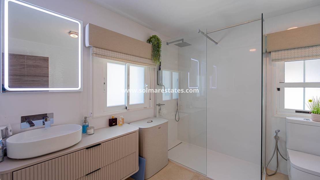 3 camera da letto Villa in vendita in Villamartin con piscina - 770.000 € (Rif: 10172089)
