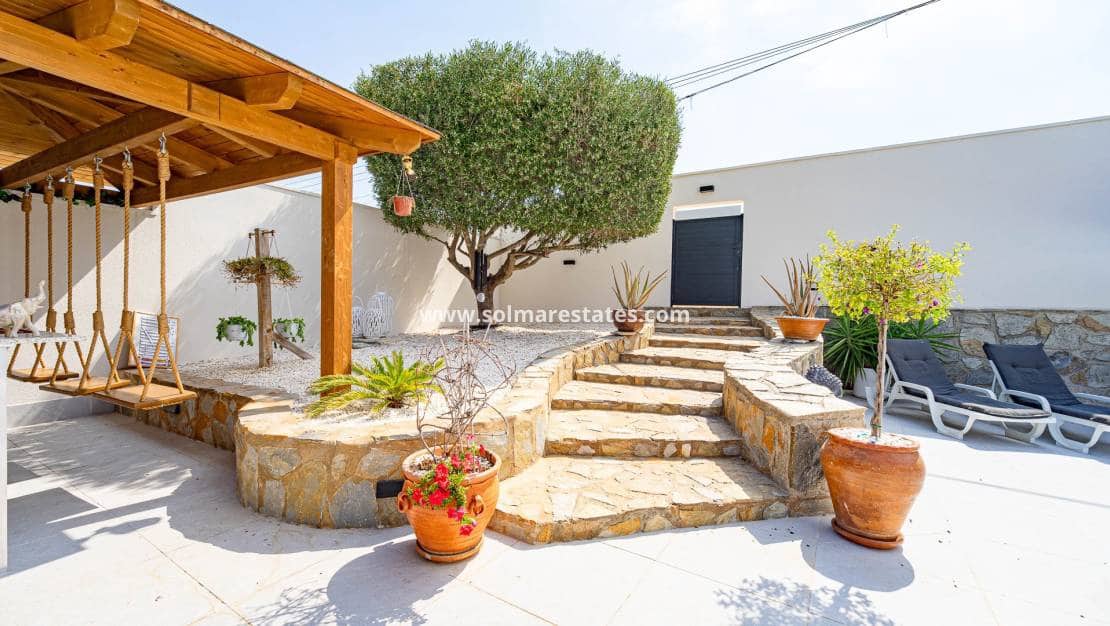 3 camera da letto Villa in vendita in Villamartin con piscina - 770.000 € (Rif: 10172089)