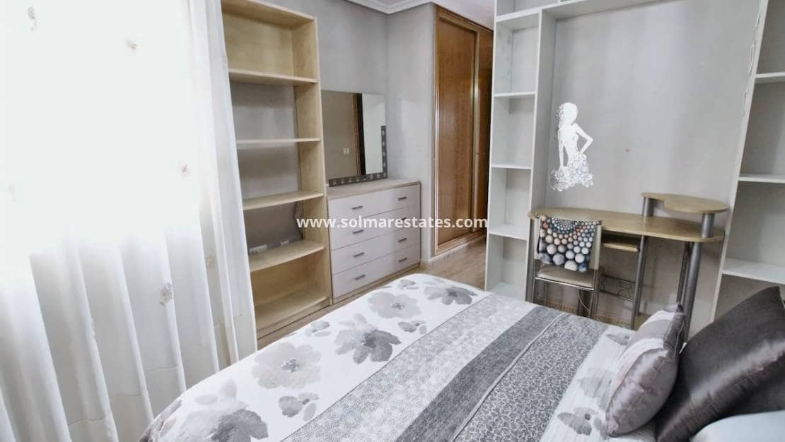 3 slaapkamer Appartement te koop in Formentera del Segura met garage - € 149.000 (Ref: 10175622)