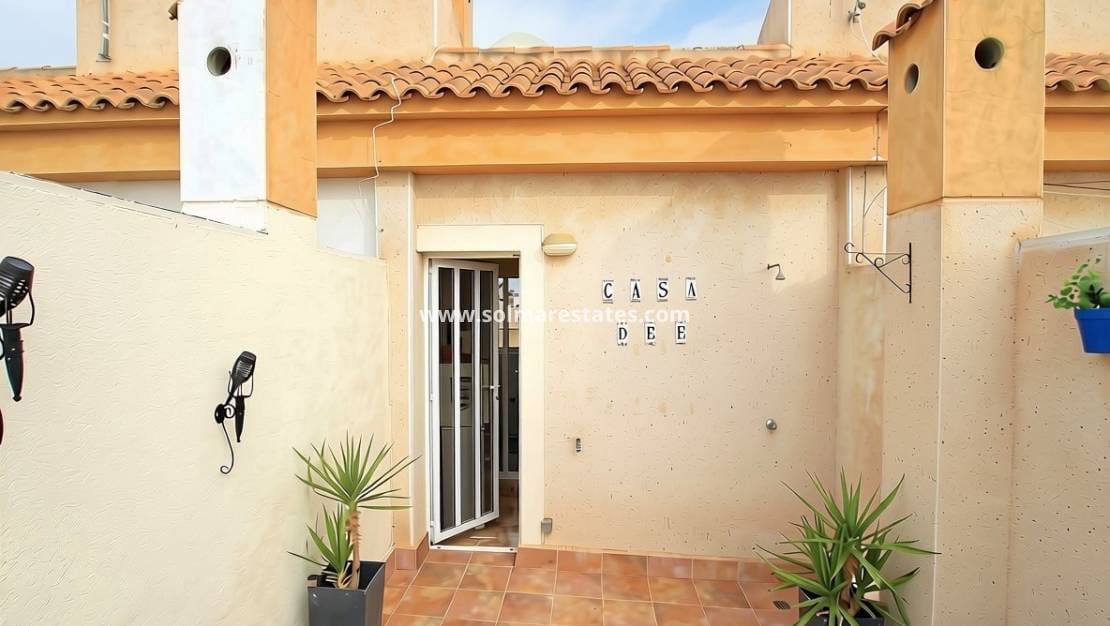 2 sypialnia Dom na sprzedaż w Villamartin z basenem - 179 500 € (Ref: 10175623)