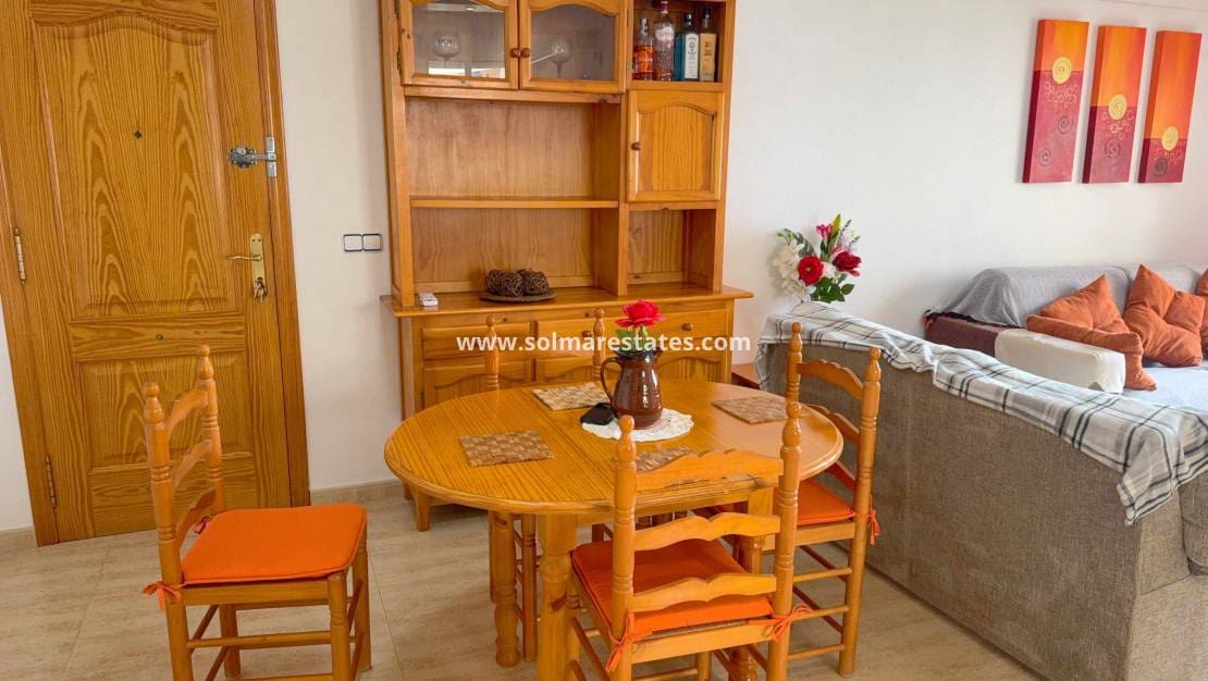 2 Zimmer Apartment zu verkaufen in Cabo Roig mit Pool Garage - 184.950 € (Ref: 10175737)