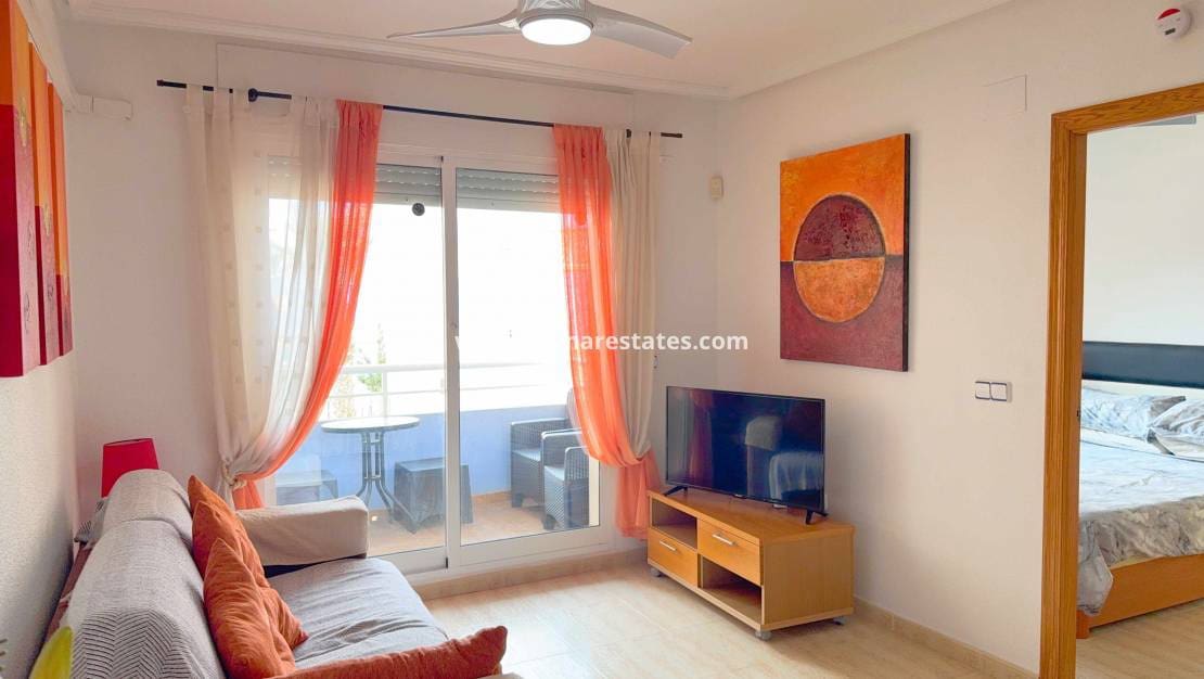 2 Zimmer Apartment zu verkaufen in Cabo Roig mit Pool Garage - 184.950 € (Ref: 10175737)