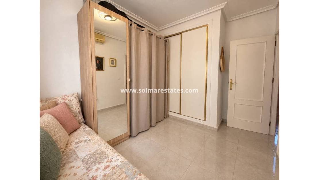 3 sovrum Hus till salu i Playa Flamenca med pool garage - 215 000 € (Ref: 10180905)