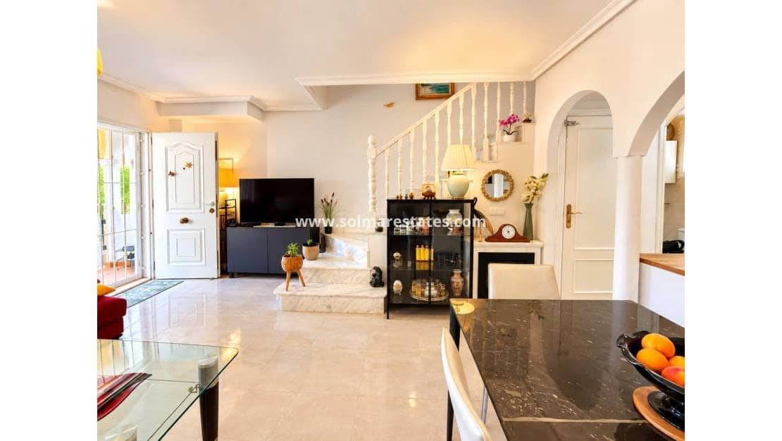 3 sovrum Hus till salu i Playa Flamenca med pool garage - 215 000 € (Ref: 10180905)