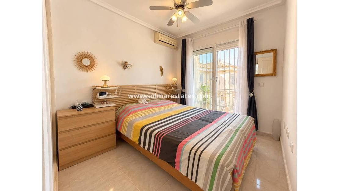 3 sovrum Hus till salu i Playa Flamenca med pool garage - 215 000 € (Ref: 10180905)
