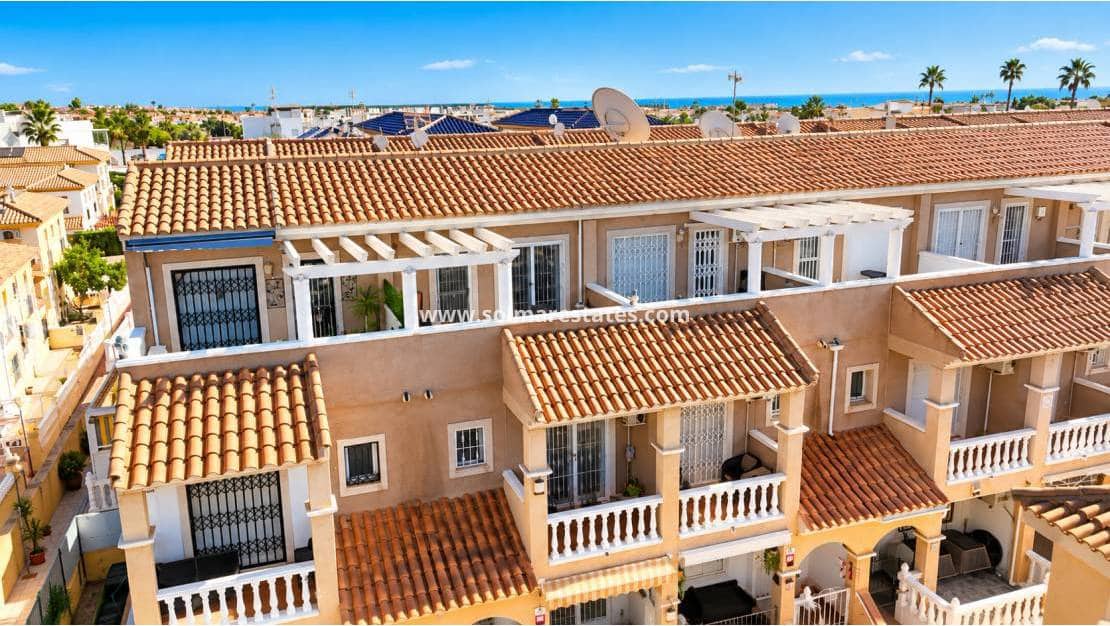 3 sovrum Hus till salu i Playa Flamenca med pool garage - 215 000 € (Ref: 10180905)