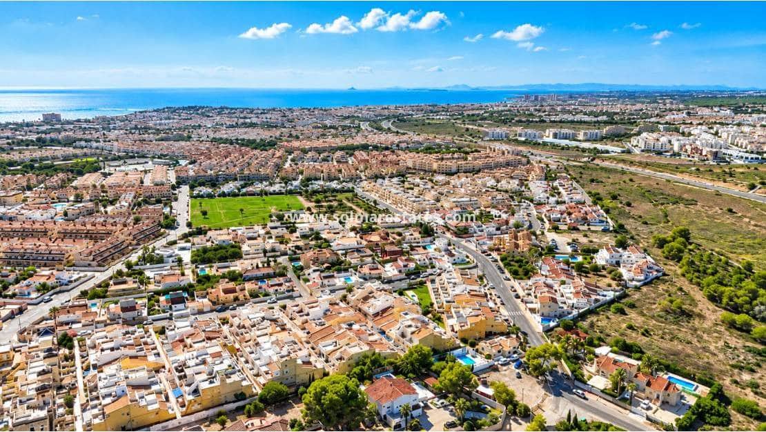 3 sovrum Hus till salu i Playa Flamenca med pool garage - 215 000 € (Ref: 10180905)