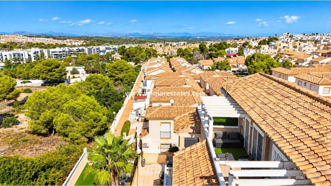 3 sovrum Hus till salu i Playa Flamenca med pool garage - 215 000 € (Ref: 10180905)