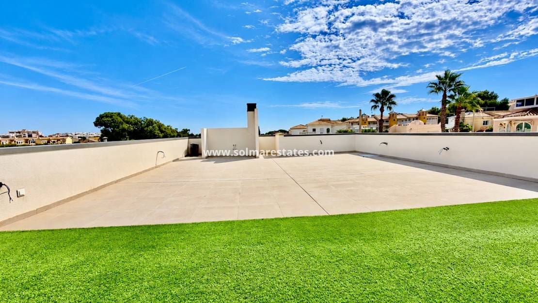 3 camera da letto Villa in vendita in Villamartin con piscina - 524.900 € (Rif: 10180906)