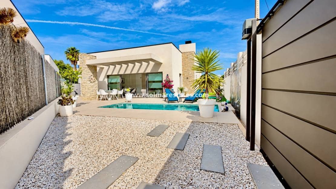 3 camera da letto Villa in vendita in Villamartin con piscina - 524.900 € (Rif: 10180906)