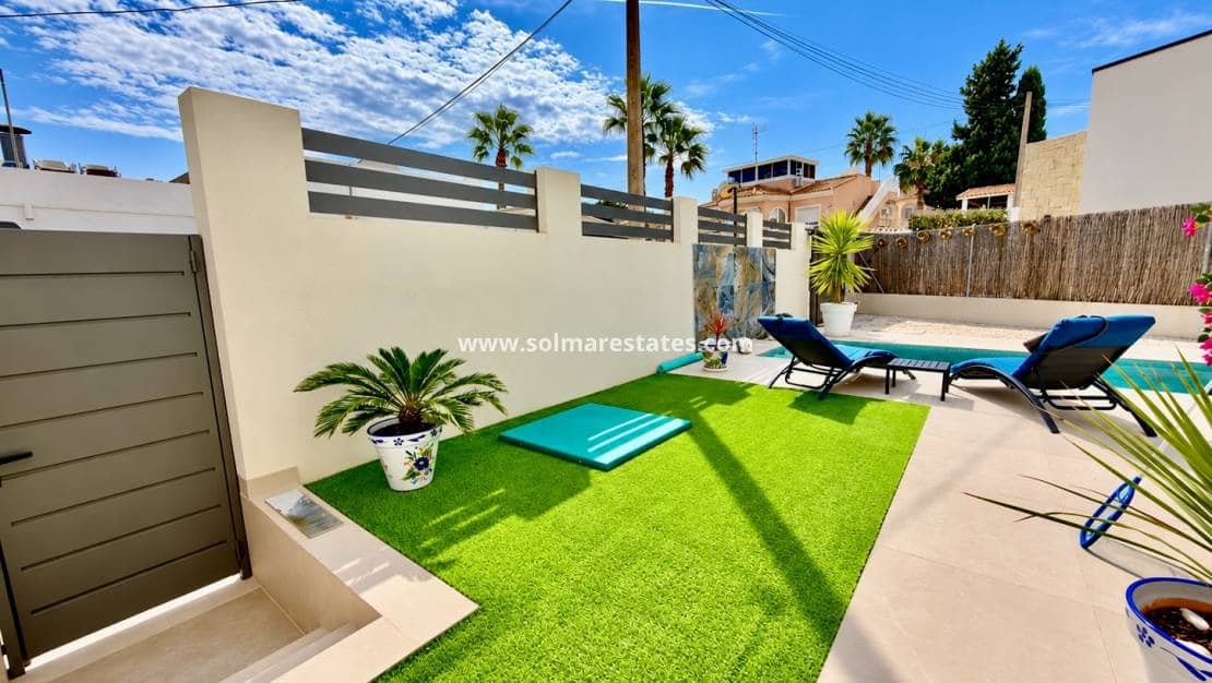 3 camera da letto Villa in vendita in Villamartin con piscina - 524.900 € (Rif: 10180906)
