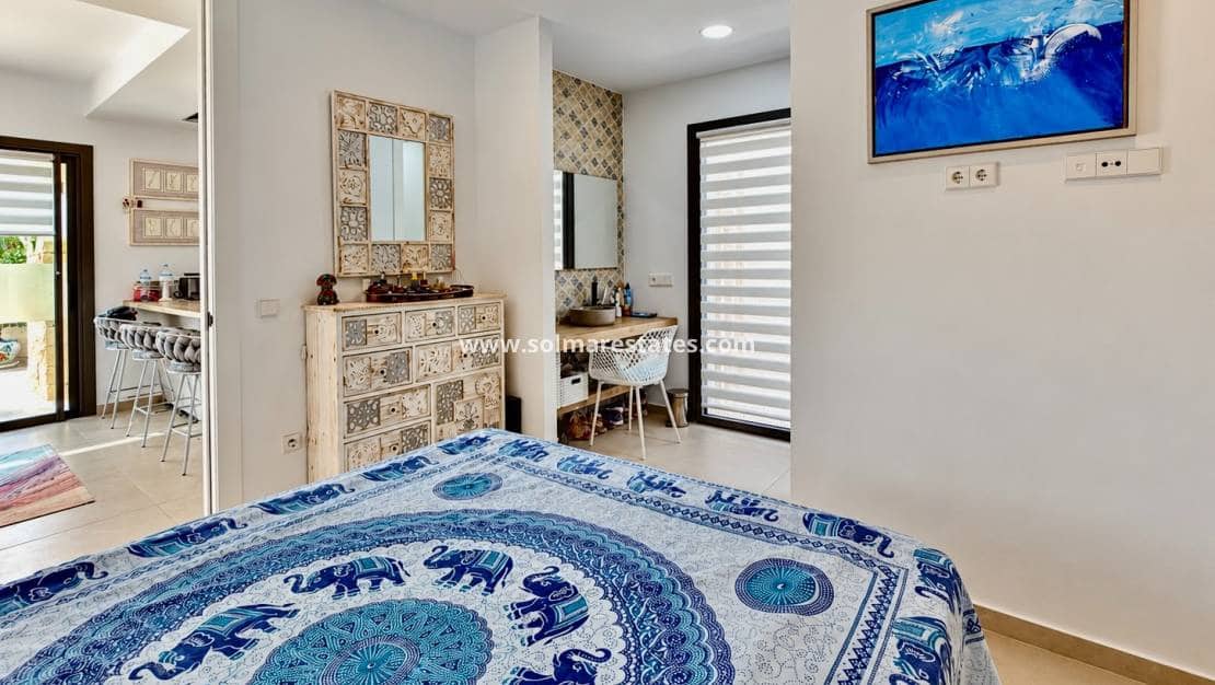 3 camera da letto Villa in vendita in Villamartin con piscina - 524.900 € (Rif: 10180906)