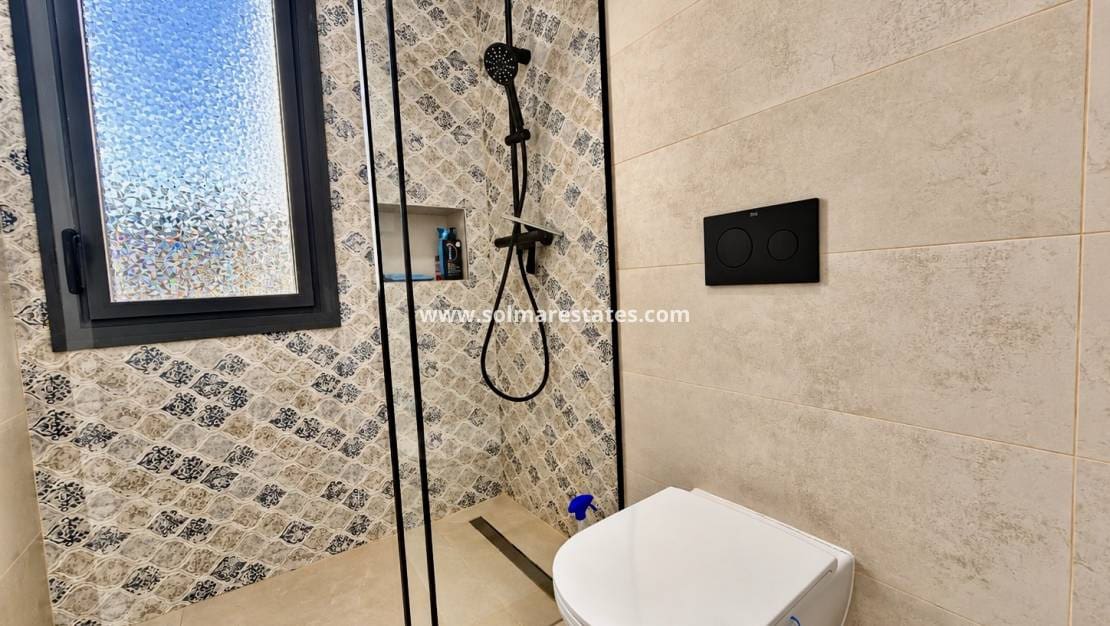 3 camera da letto Villa in vendita in Villamartin con piscina - 524.900 € (Rif: 10180906)