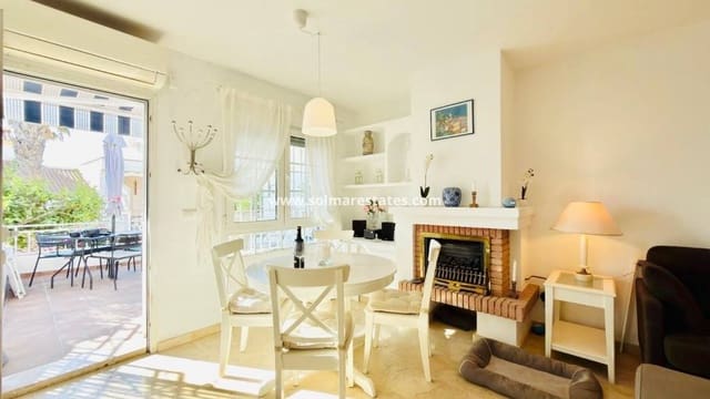 2 slaapkamer Bungalow te koop in Villamartin, Orihuela met zwembad - € 240.000 (Ref: 10180907)