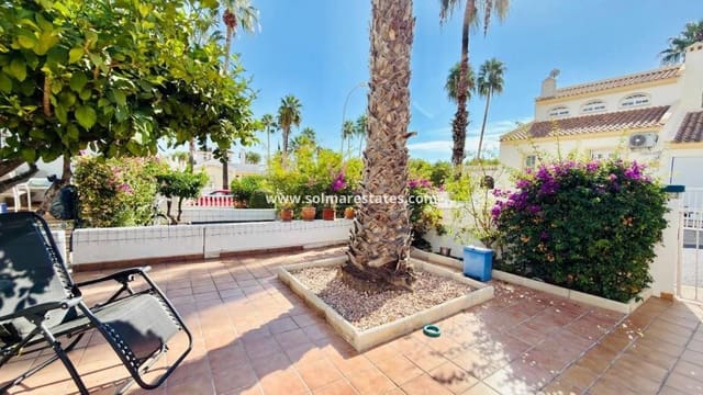 2 slaapkamer Bungalow te koop in Villamartin, Orihuela met zwembad - € 240.000 (Ref: 10180907)