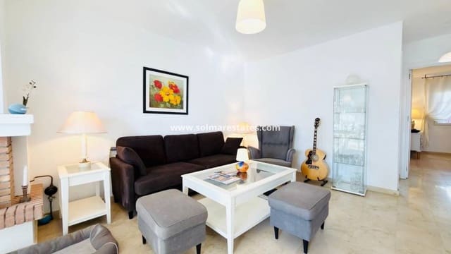 2 slaapkamer Bungalow te koop in Villamartin, Orihuela met zwembad - € 240.000 (Ref: 10180907)