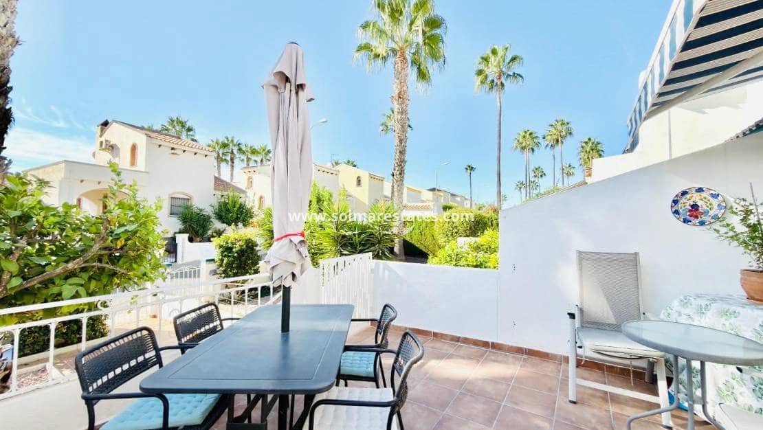 2 slaapkamer Bungalow te koop in Villamartin met zwembad - € 240.000 (Ref: 10180907)