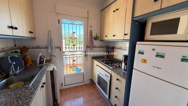 3 slaapkamer Rijtjeshuis te koop in Los Montesinos met zwembad - € 195.000 (Ref: 10187331)