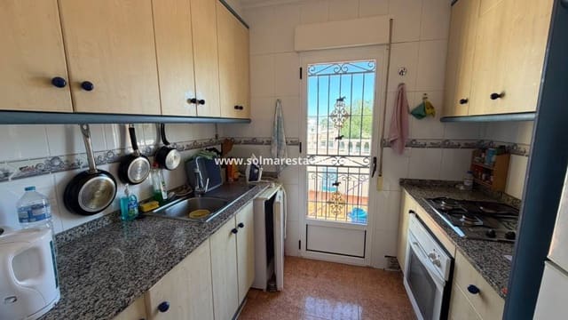 3 slaapkamer Rijtjeshuis te koop in Los Montesinos met zwembad - € 195.000 (Ref: 10187331)
