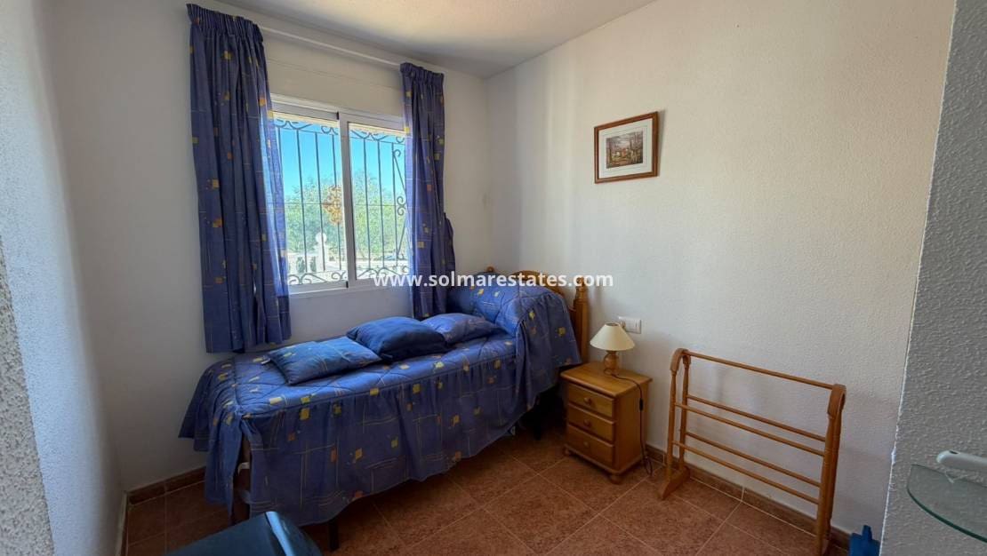 3 slaapkamer Rijtjeshuis te koop in Los Montesinos met zwembad - € 195.000 (Ref: 10187331)