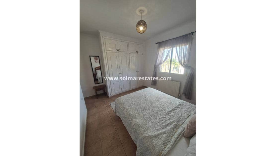 6 quarto Moradia para venda em San Miguel de Salinas com piscina - 445 000 € (Ref: 8666069)