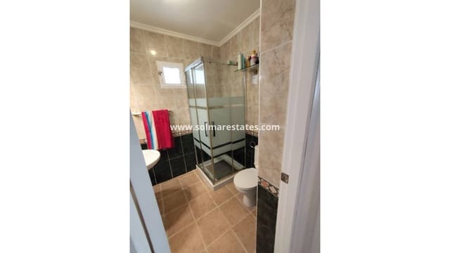 6 sovrum Villa till salu i San Miguel de Salinas med pool - 445 000 € (Ref: 8666069)