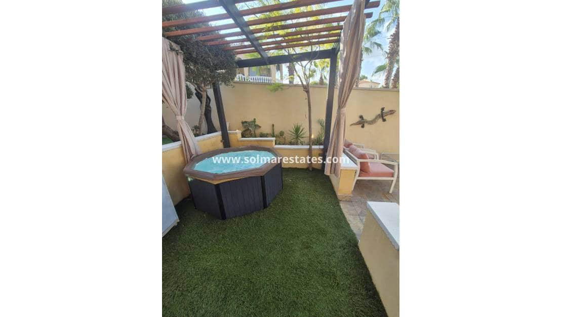 6 quarto Moradia para venda em San Miguel de Salinas com piscina - 445 000 € (Ref: 8666069)