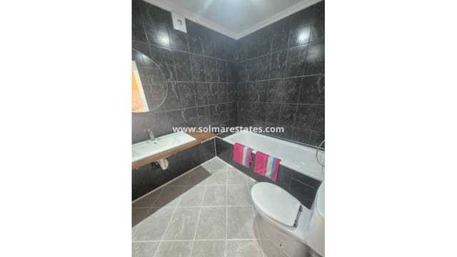 6 sovrum Villa till salu i San Miguel de Salinas med pool - 445 000 € (Ref: 8666069)