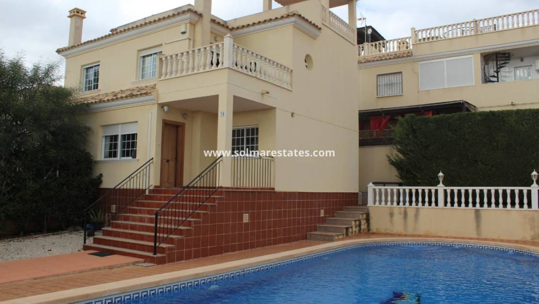 3 sypialnia Dom blizniak na sprzedaż w Algorfa z basenem - 249 995 € (Ref: 8669018)