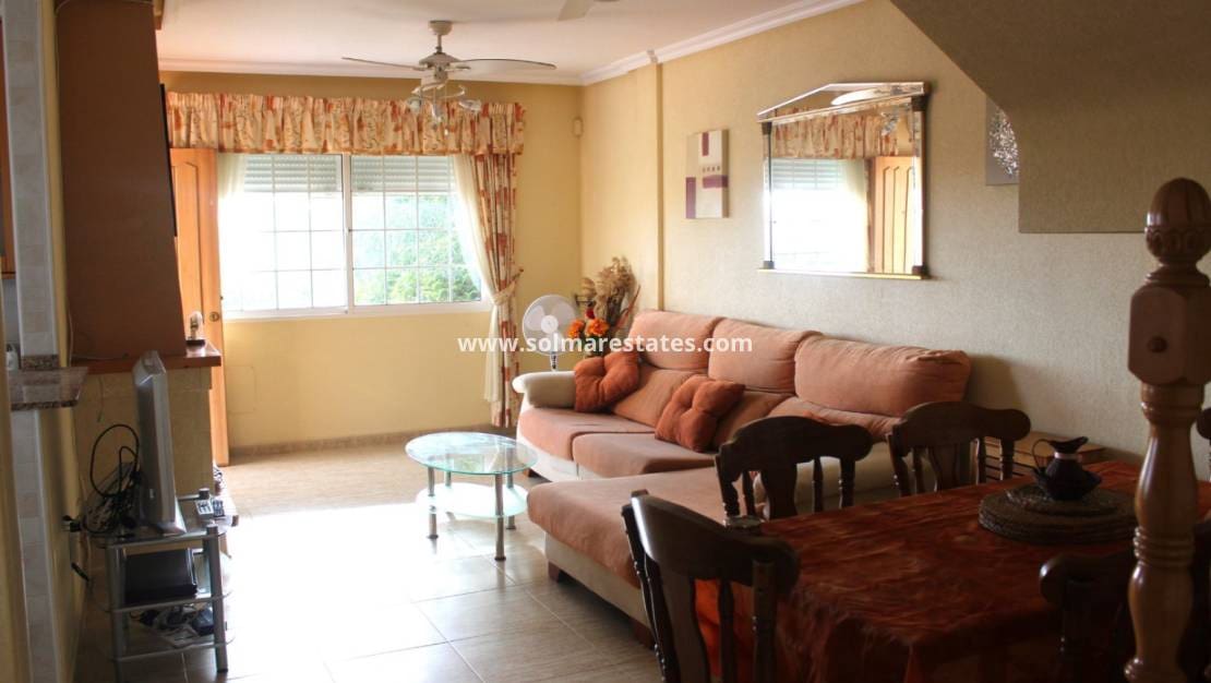 3 sypialnia Dom blizniak na sprzedaż w Algorfa z basenem - 249 995 € (Ref: 8669018)