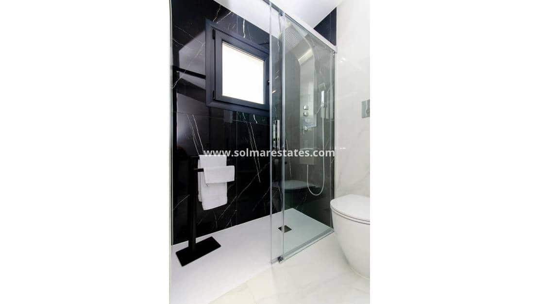 3 soveværelse Villa til salg i Vistabella med swimmingpool - € 389.000 (Ref: 8826208)