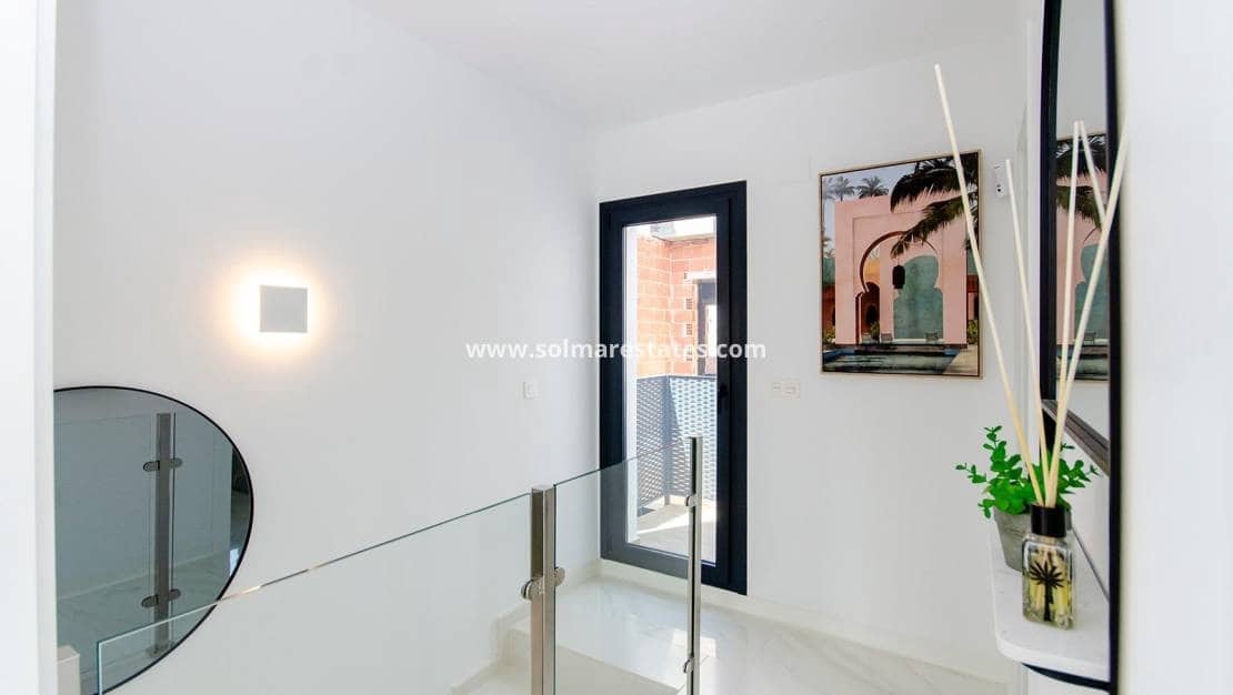 3 soveværelse Villa til salg i Vistabella med swimmingpool - € 389.000 (Ref: 8826208)