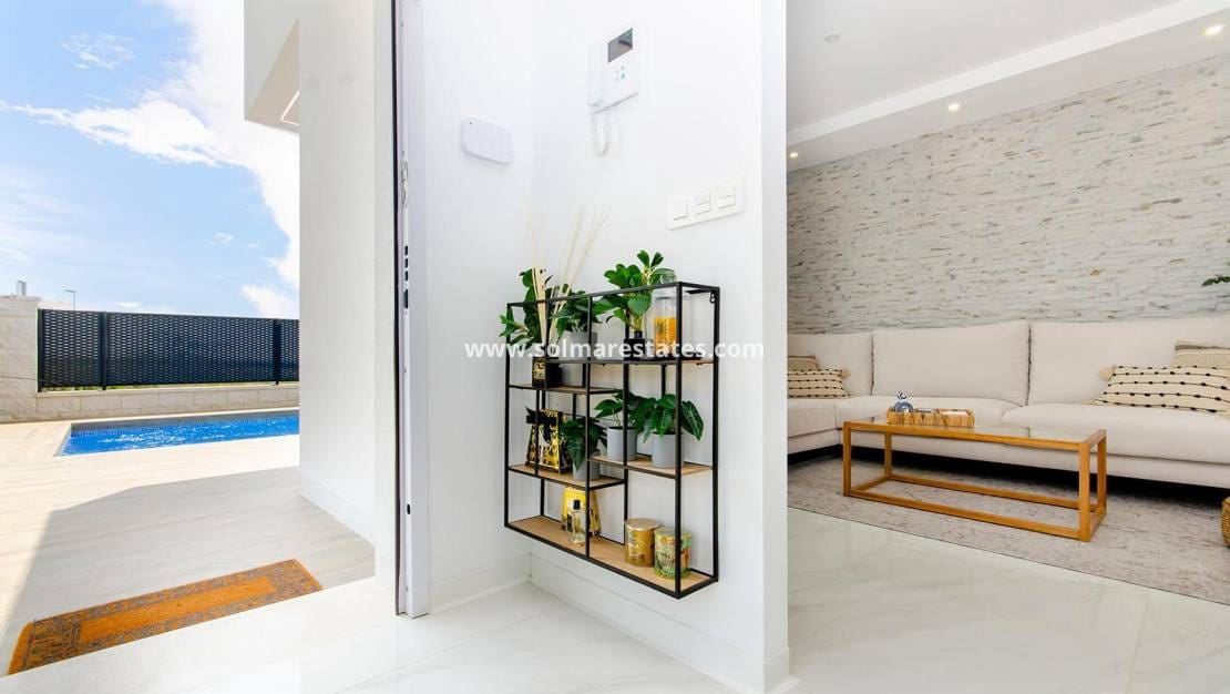 3 soveværelse Villa til salg i Vistabella med swimmingpool - € 389.000 (Ref: 8826208)