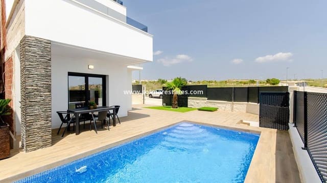 3 soveværelse Villa til salg i Vistabella, Orihuela med swimmingpool - € 389.000 (Ref: 8826208)