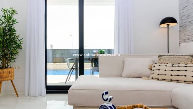 3 soverom Villa til salgs i Vistabella, Orihuela med svømmebasseng - € 439 000 (Ref: 8826208)